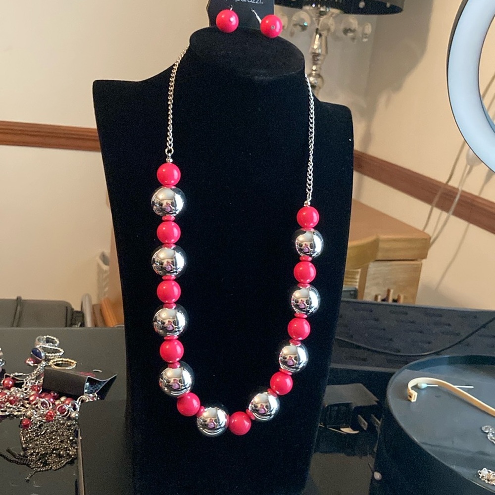 Elegant Pink and Silver Beaded Necklace and Earring Set